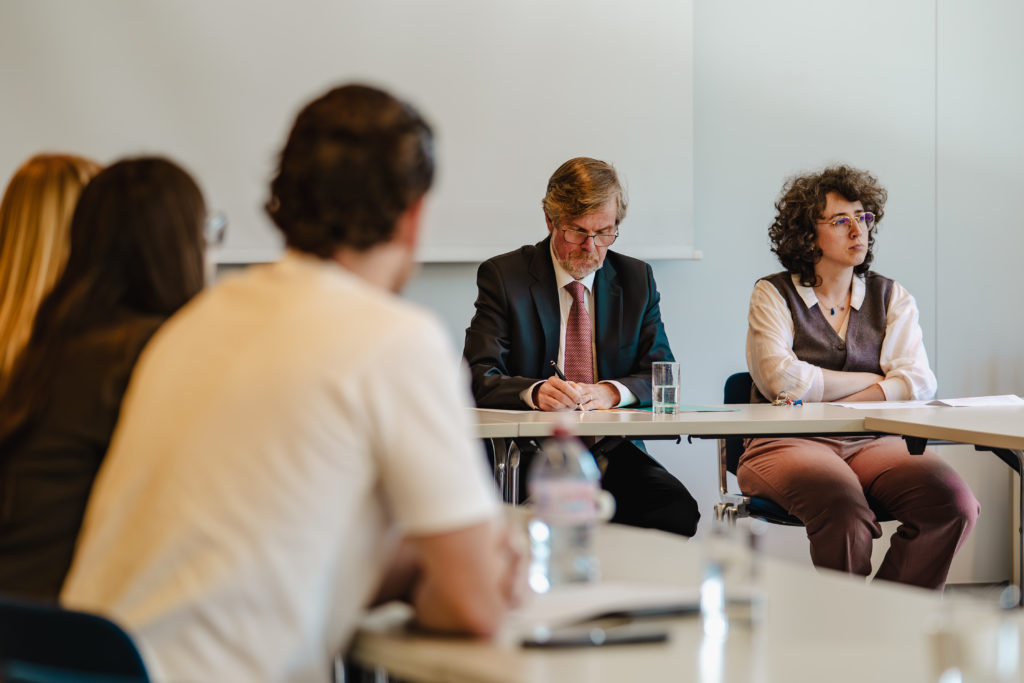 Séance de travail et échanges professionnels à l’Institut suisse de droit comparé, à Lausanne